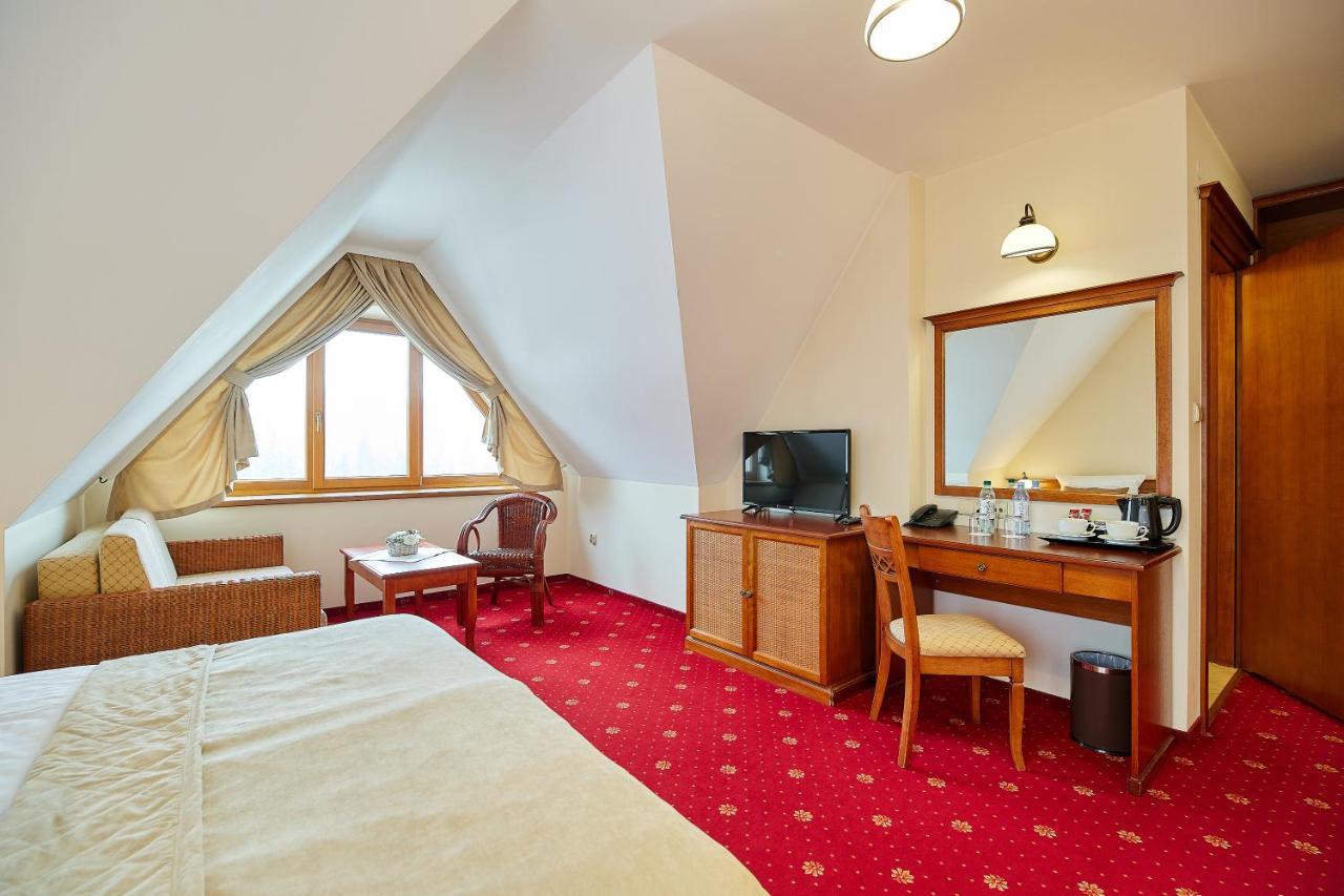 Hotel Burkaty Бялка-Татшанська Екстер'єр фото