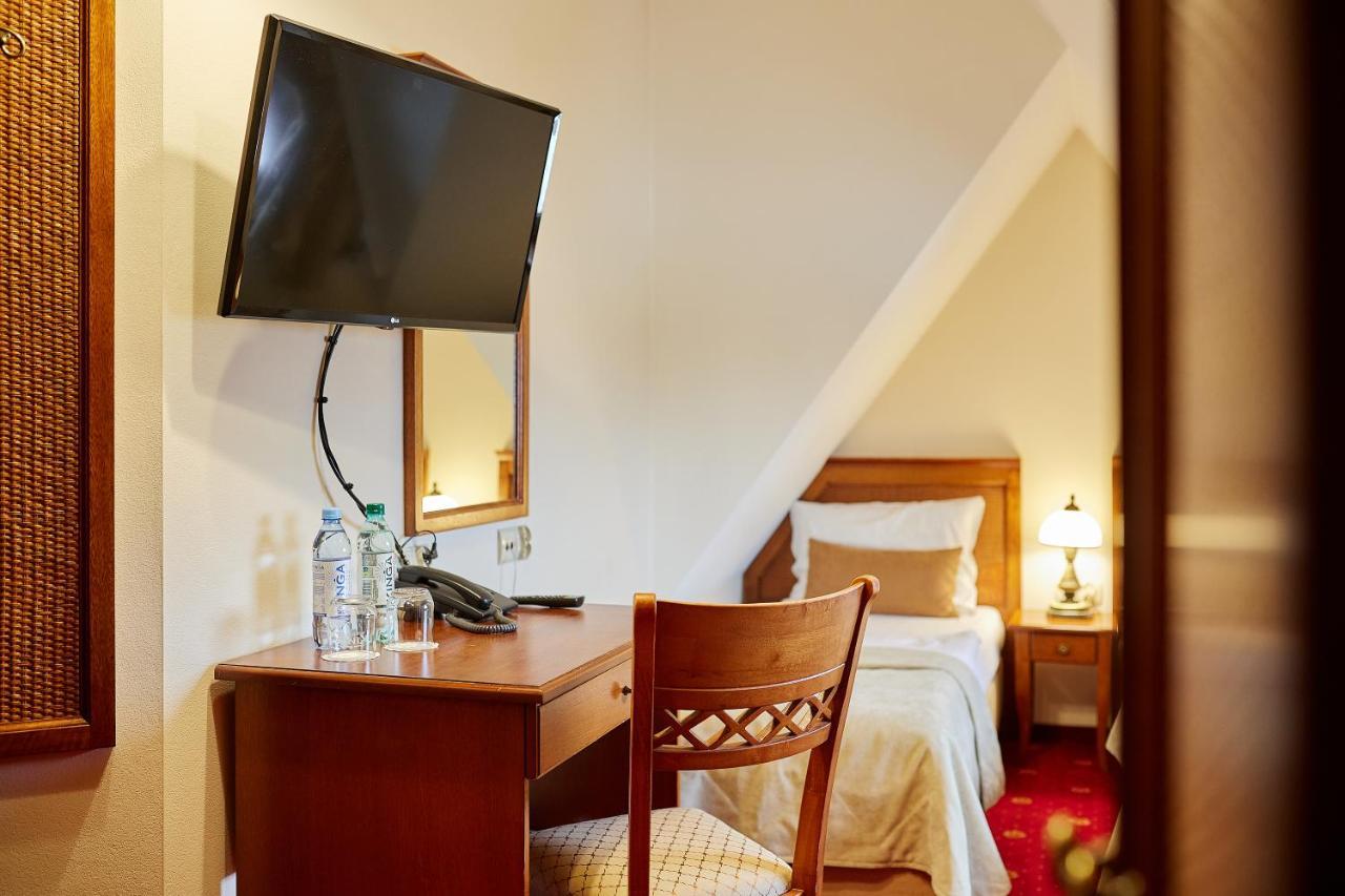 Hotel Burkaty Бялка-Татшанська Екстер'єр фото